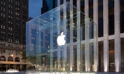 比买iphone手机更沉要的，是游苹果的地标